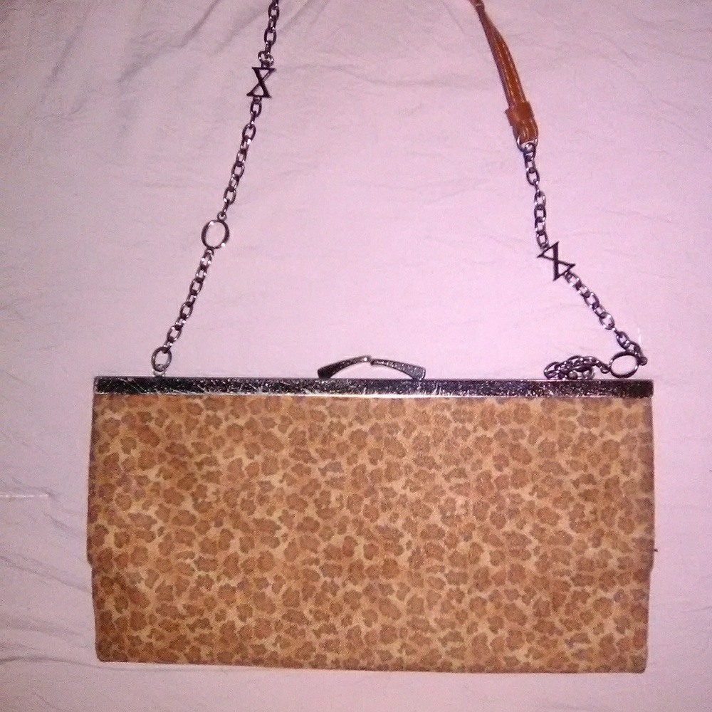 Cheetah clutch
